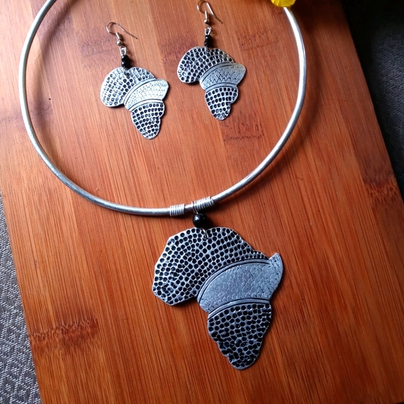 2PC Beautiful Metal African Choker & Earrings S - Picture 7 of 7